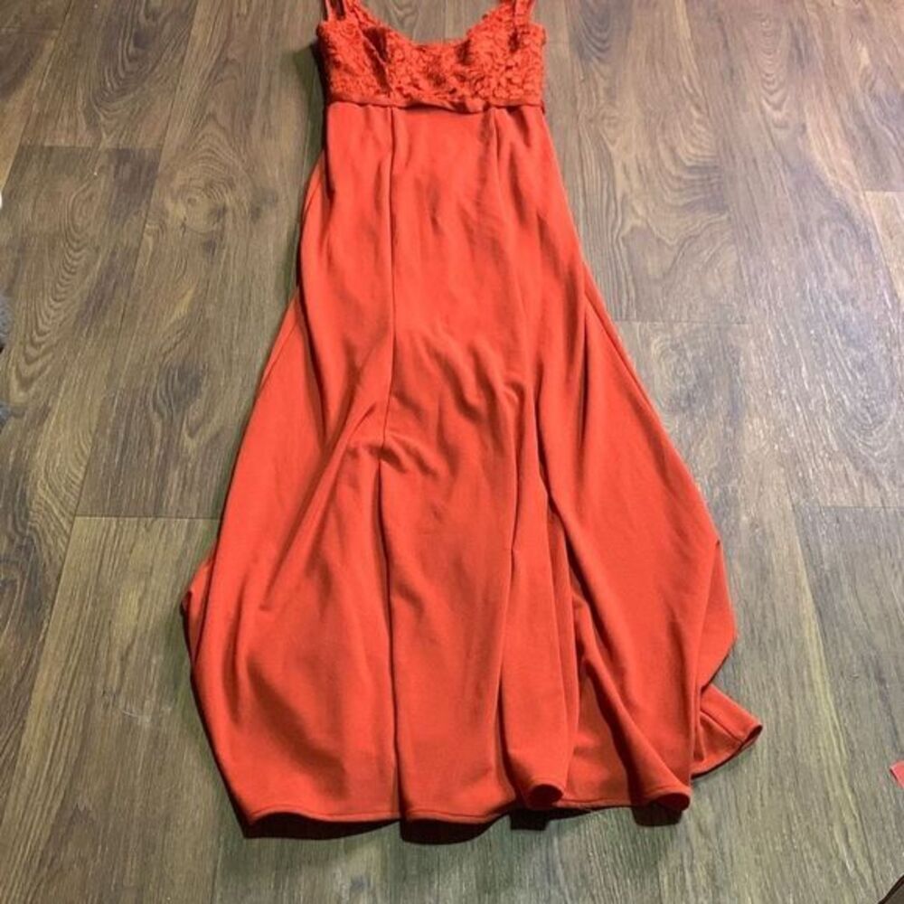 David’s bridal formal long dress  burnt orange lace maxi‎ dress. Fall dance